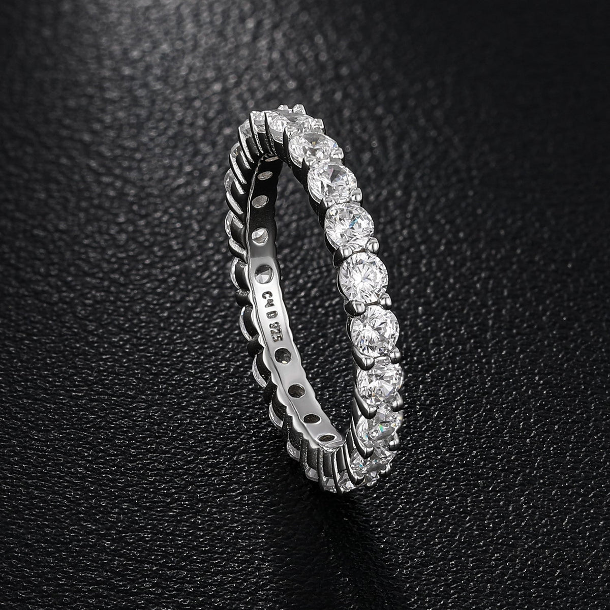 Eternity ring detail