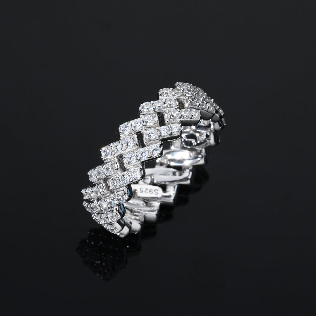 Iced link ring gold
