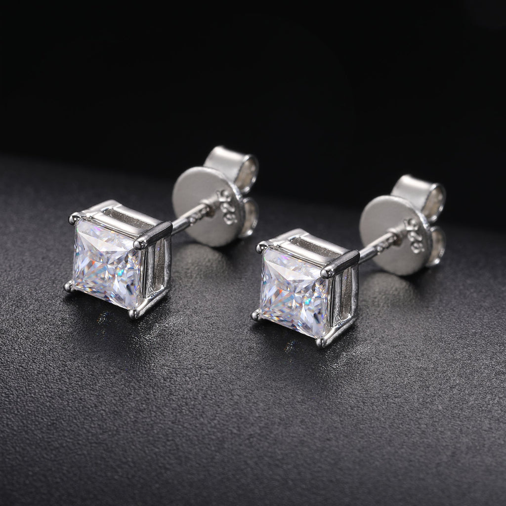Princess cut studs detail