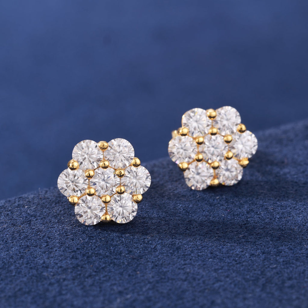 Cluster studs detail